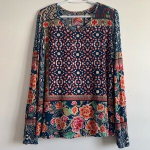 Johnny Was Women's The Janie Favorite Long Sleeve Crew Neck Swing Tee - M